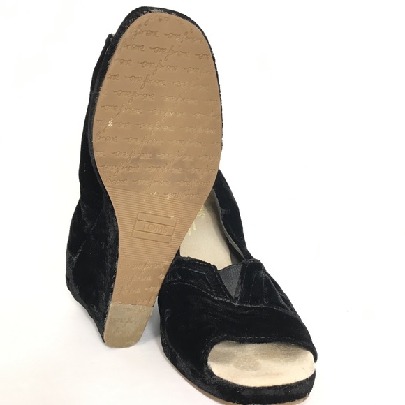 toms black wedges
